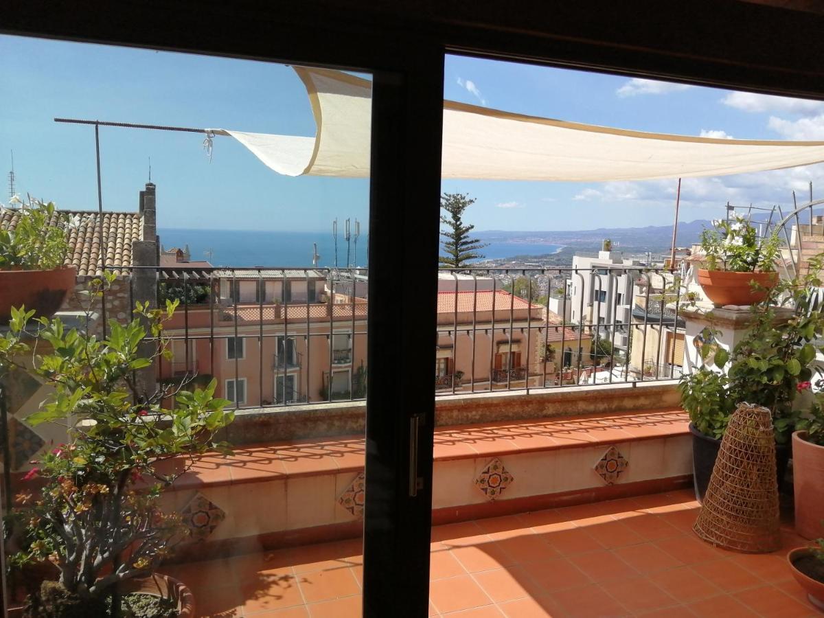 Aly Art Apartment Taormina Duomo, Gulf & Etna View 외부 사진