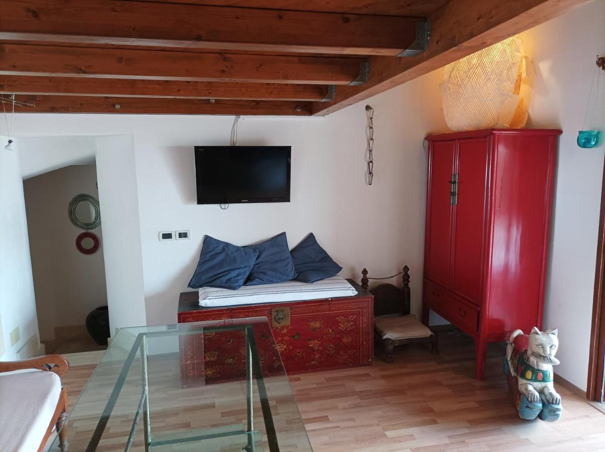 Aly Art Apartment Taormina Duomo, Gulf & Etna View 외부 사진