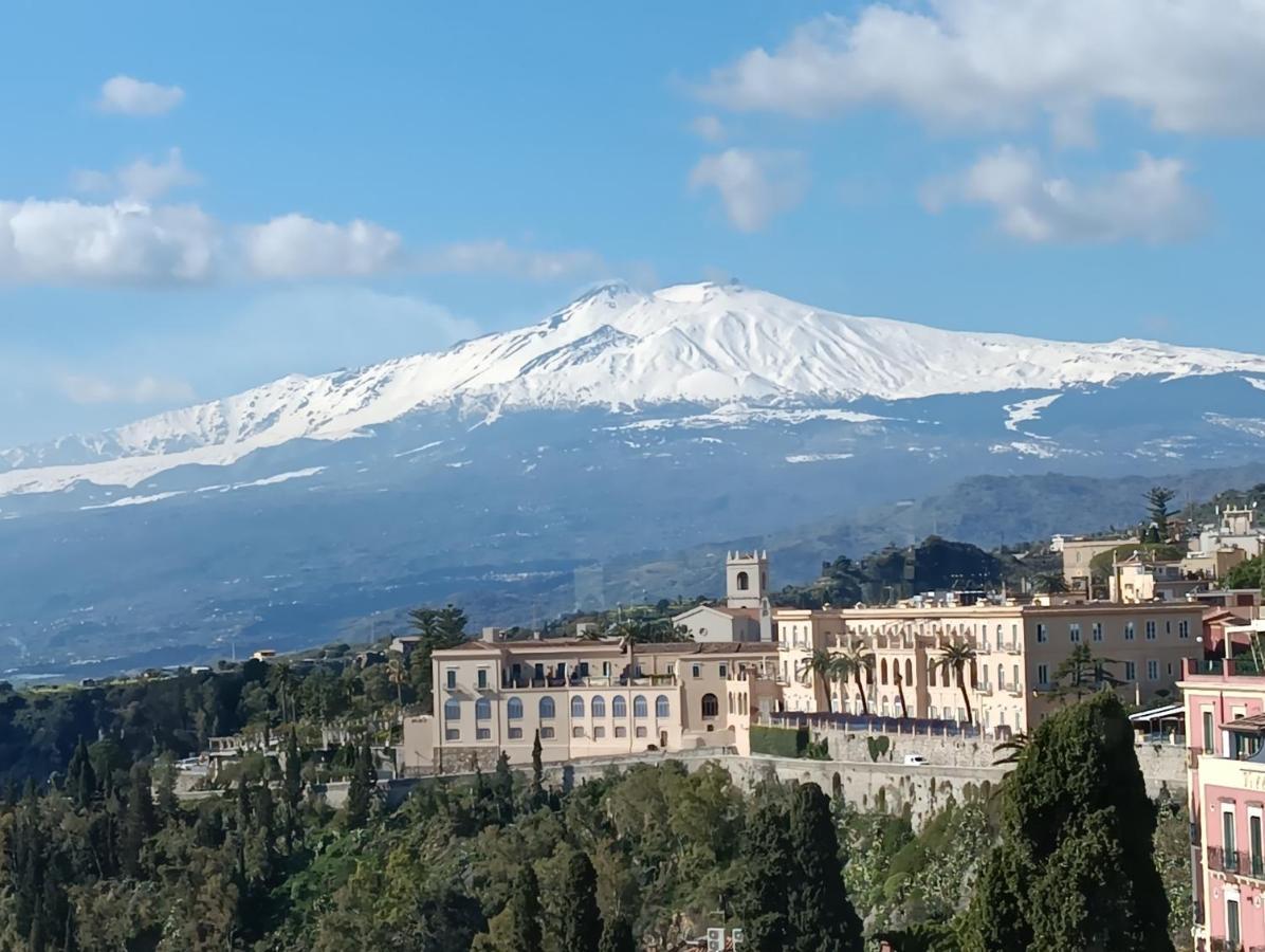 Aly Art Apartment Taormina Duomo, Gulf & Etna View 외부 사진