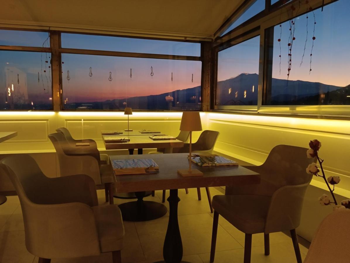 Aly Art Apartment Taormina Duomo, Gulf & Etna View 외부 사진